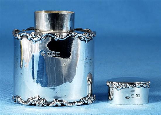 An Edwardian silver tea caddy and cover, Height 90mm Weight 4.4oz/126 grms